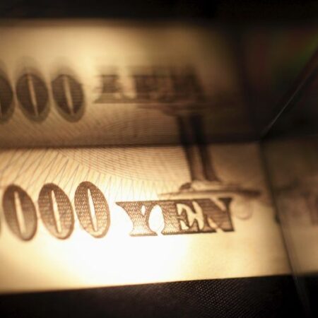 Asia FX firms on positive US, China readings; yen faces renewed pressure By Investing.com