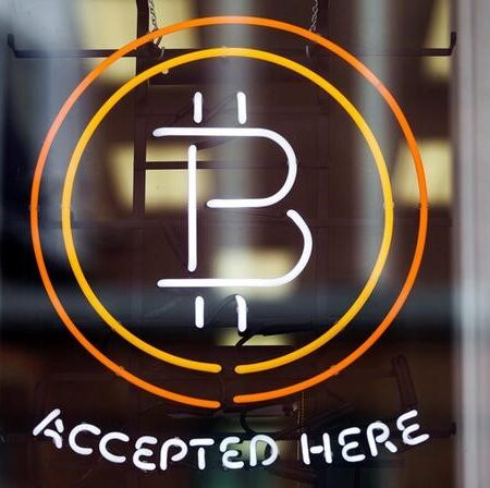 MicroStrategy buys nearly $800 million worth of Bitcoin, shares up By Investing.com