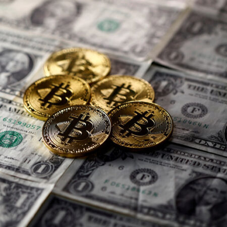 Peter Schiff calls Grayscale’s legal win bearish for Bitcoin By Crypto.news