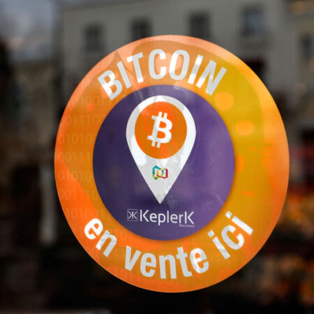 ‘Rich Dad Poor Dad’ Author Kiyosaki Says Buy Bitcoin or Be ‘Late in Life Loser’ By U.Today