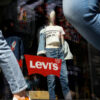 Barclays initiates Levi Strauss coverage with “overweight” rating, $24 PT By Investing.com