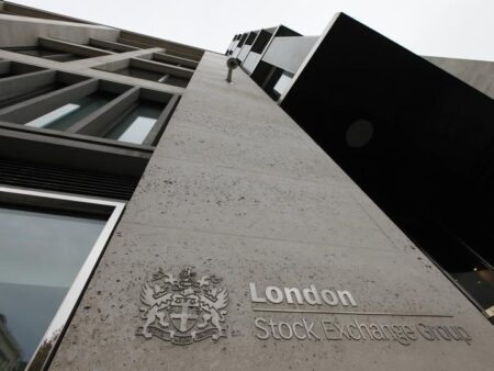 U.K. stocks higher at close of trade; Investing.com United Kingdom 100 up 0.43% By Investing.com