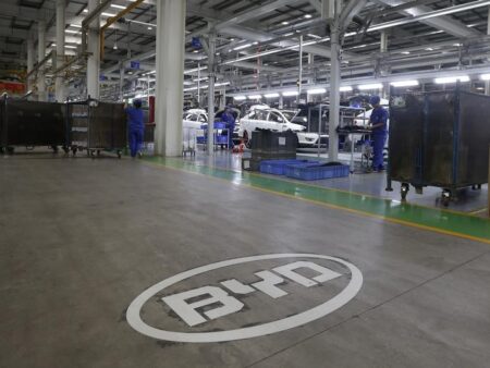 Exclusive-Brazil yanks temp work visas for China’s BYD after trafficking claims By Reuters