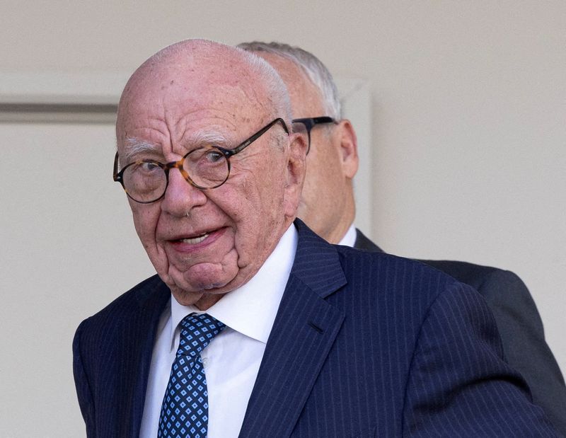 © Reuters. FILE PHOTO: Rupert Murdoch looks on as he walks on the day of the hearing on the contentious matter of succession of Rupert Murdoch's global television and publishing empire, in Reno, Nevada, U.S. September 23, 2024.  REUTERS/Fred Greaves/File Photo